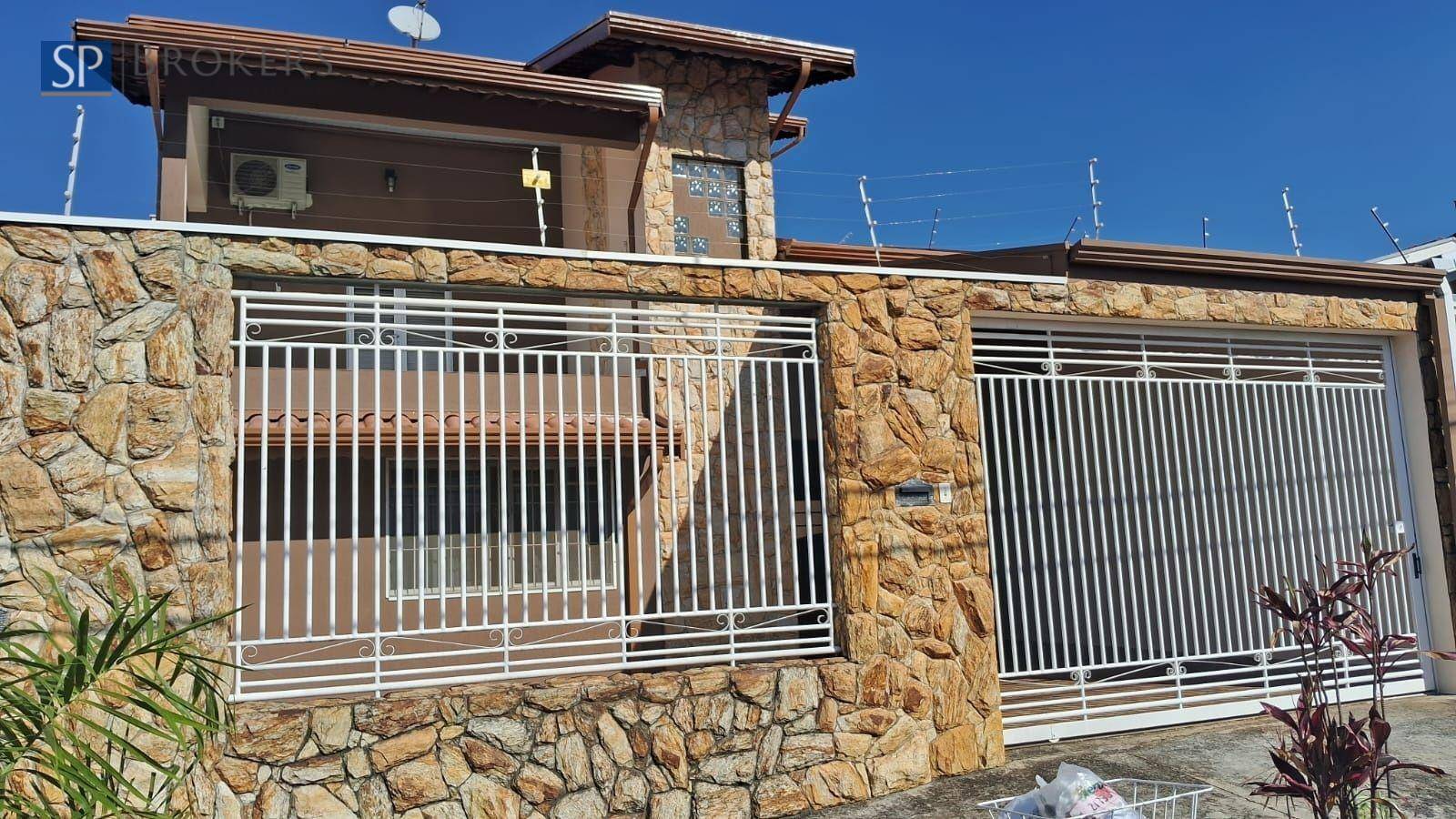 Casa, 4 quartos, 257 m² - Foto 1