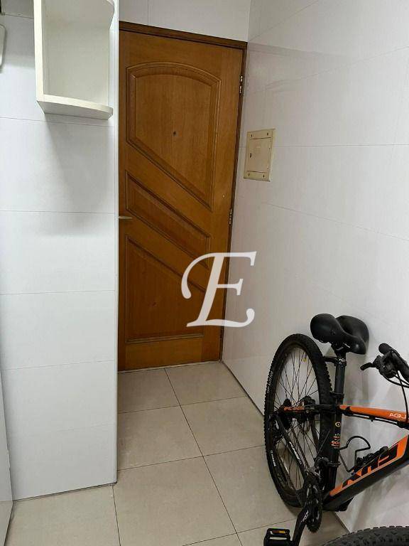 Apartamento à venda com 3 quartos, 98m² - Foto 15