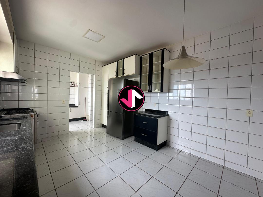 Apartamento à venda com 3 quartos, 155m² - Foto 10