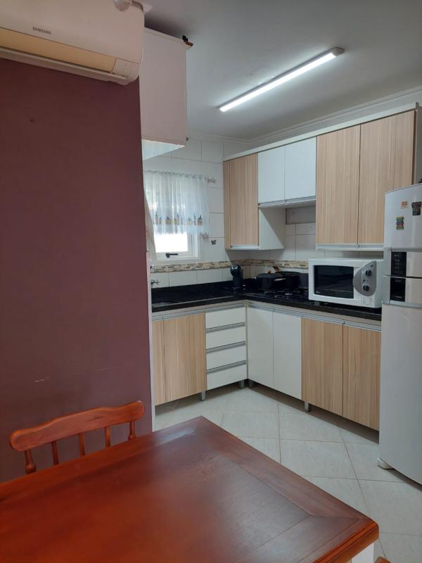 Casa à venda com 2 quartos, 63m² - Foto 8