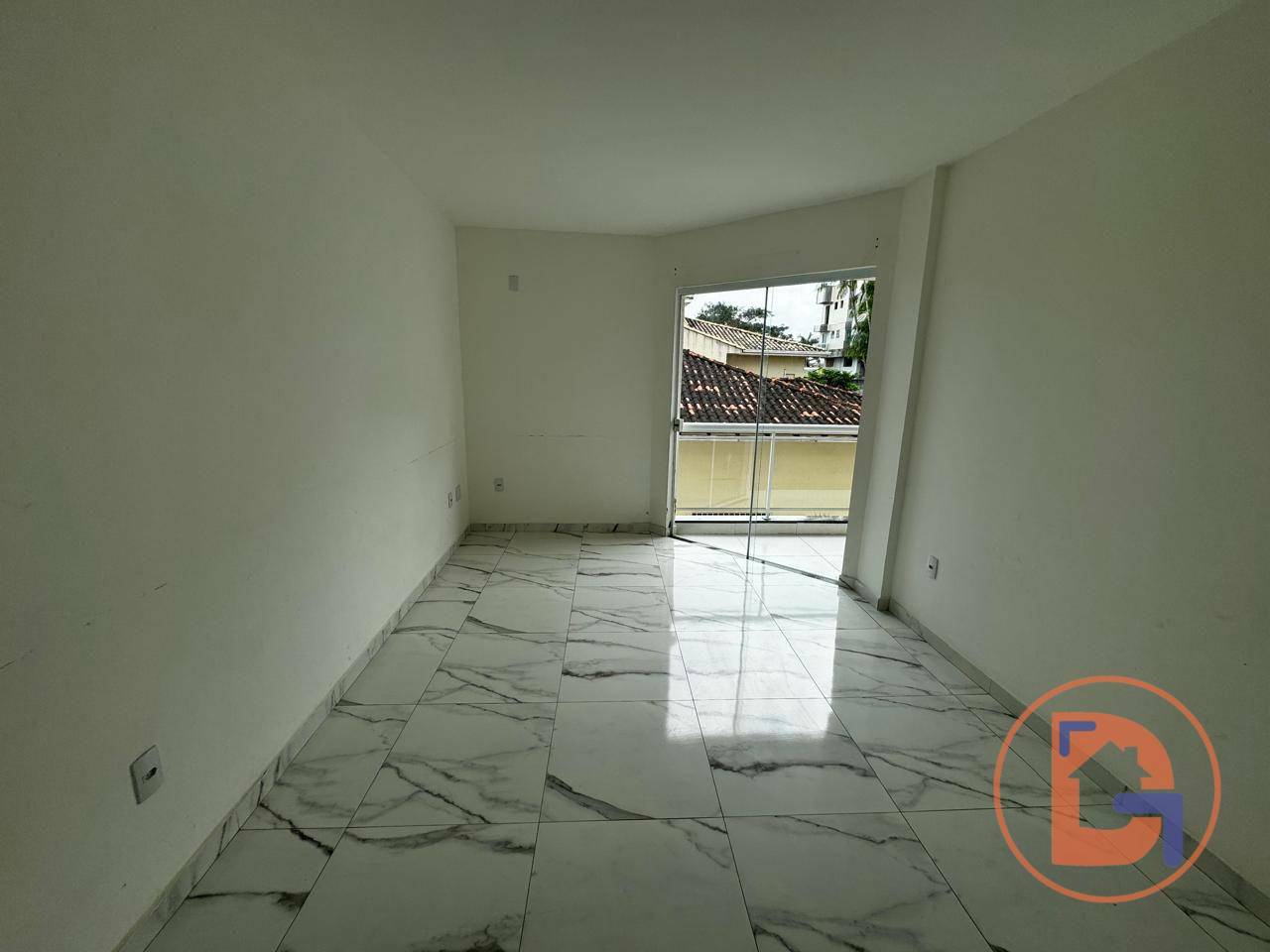 Apartamento à venda com 2 quartos, 76m² - Foto 4