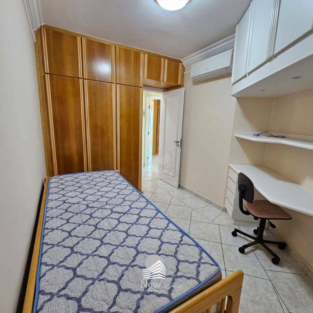 Apartamento para alugar com 3 quartos, 111m² - Foto 4