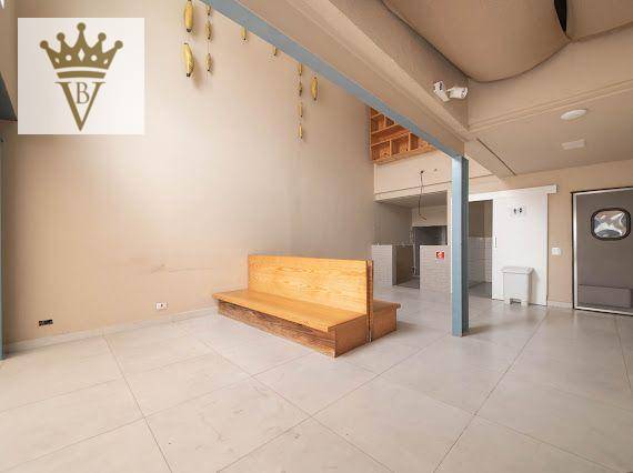 Casa à venda e aluguel com 3 quartos, 220m² - Foto 32