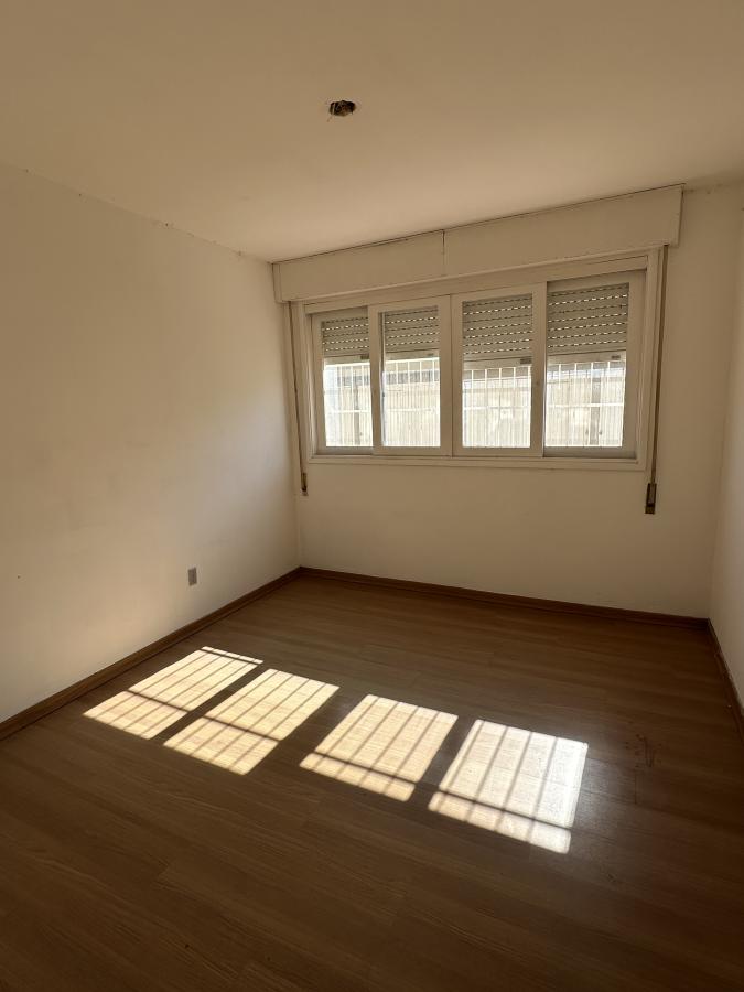 Apartamento à venda com 3 quartos, 150m² - Foto 4