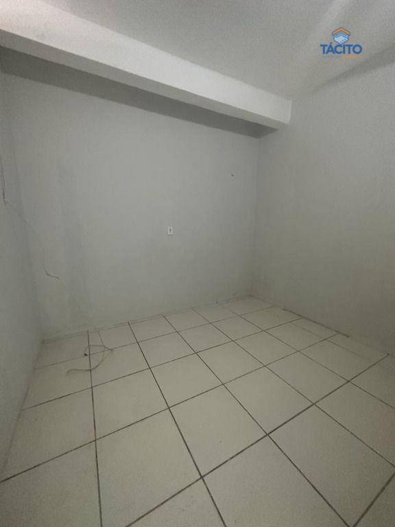 Casa à venda com 8 quartos, 400m² - Foto 9