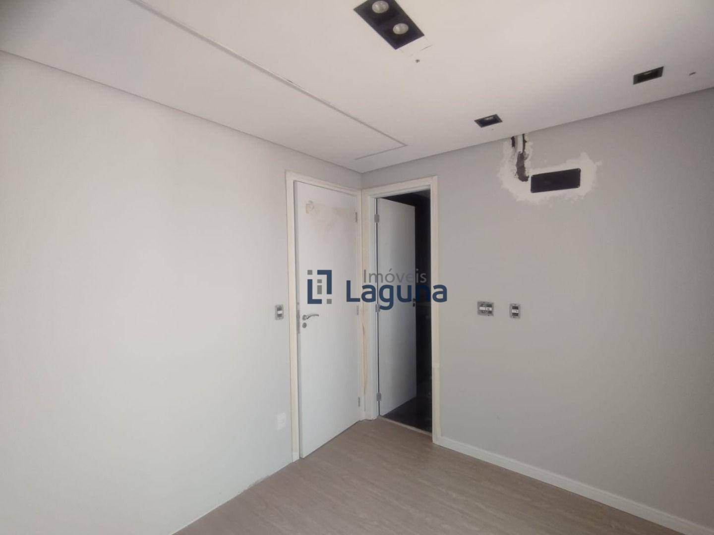 Apartamento à venda com 2 quartos, 68m² - Foto 13