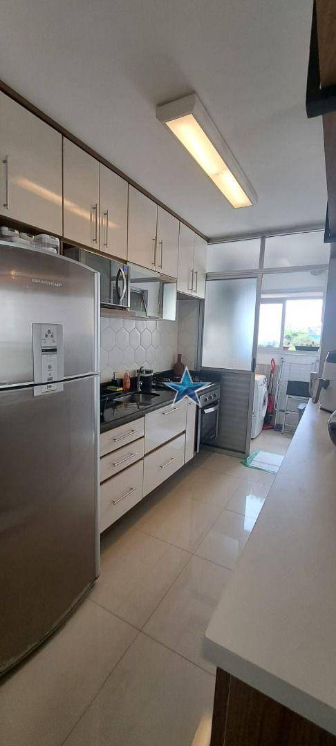 Apartamento à venda com 3 quartos, 74m² - Foto 14