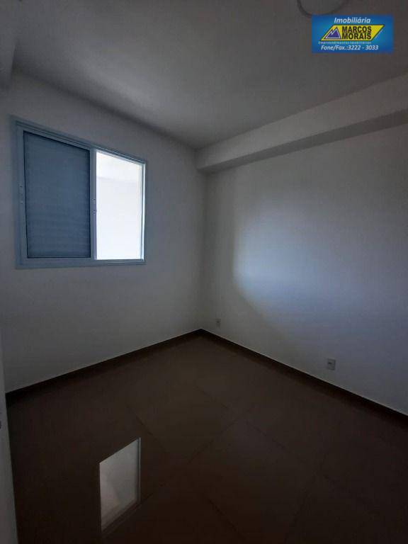 Apartamento para alugar com 1 quarto, 55m² - Foto 11