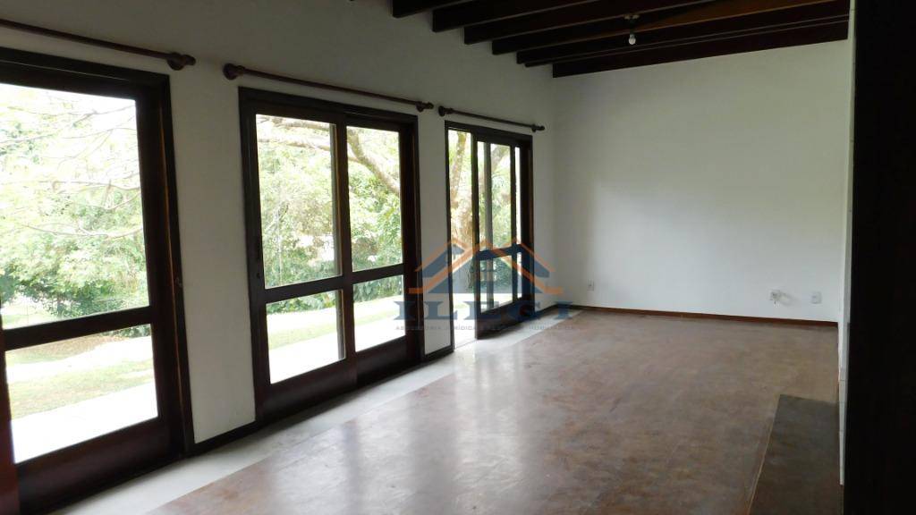 Casa de Condomínio para alugar com 4 quartos, 150m² - Foto 7