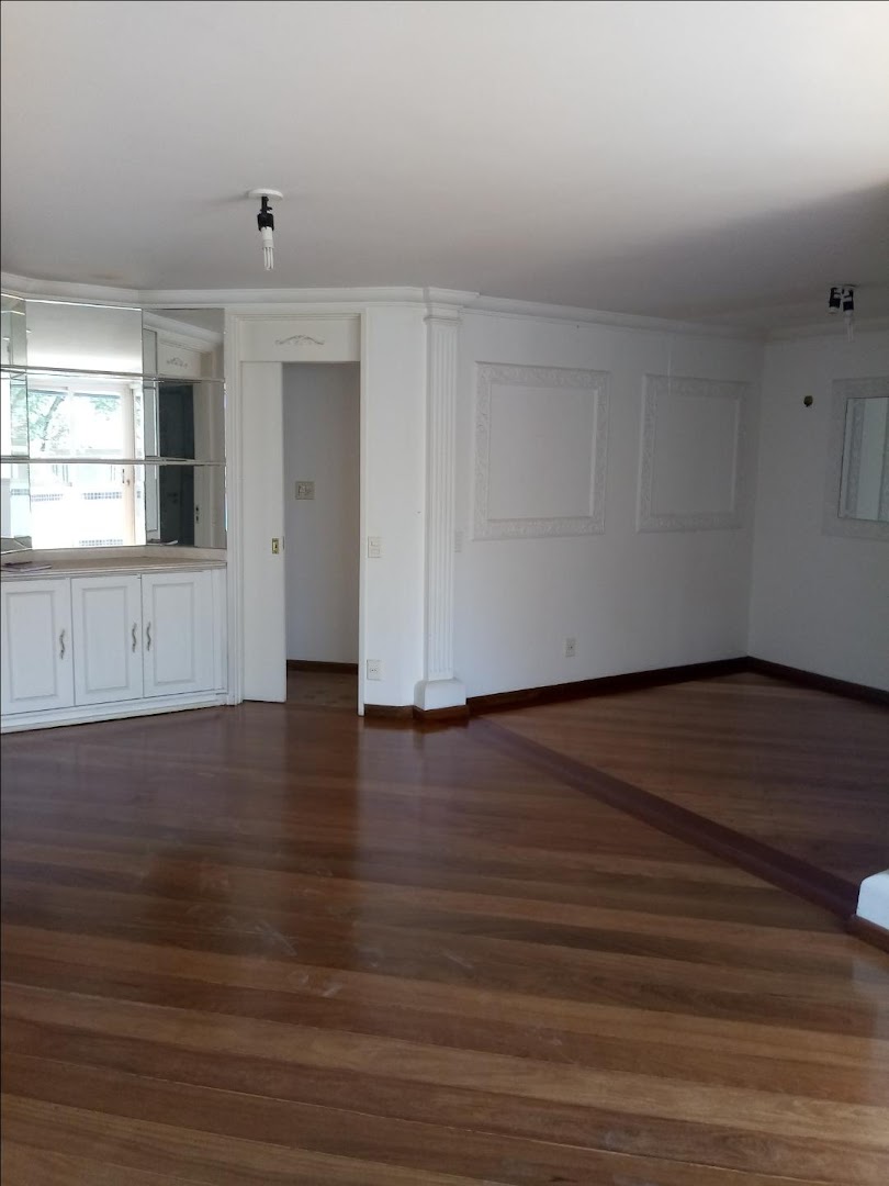 Apartamento para alugar com 3 quartos, 156m² - Foto 3