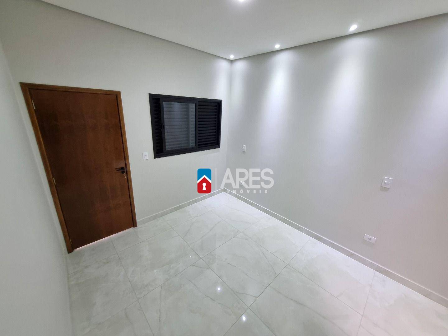 Casa à venda com 2 quartos, 107m² - Foto 16