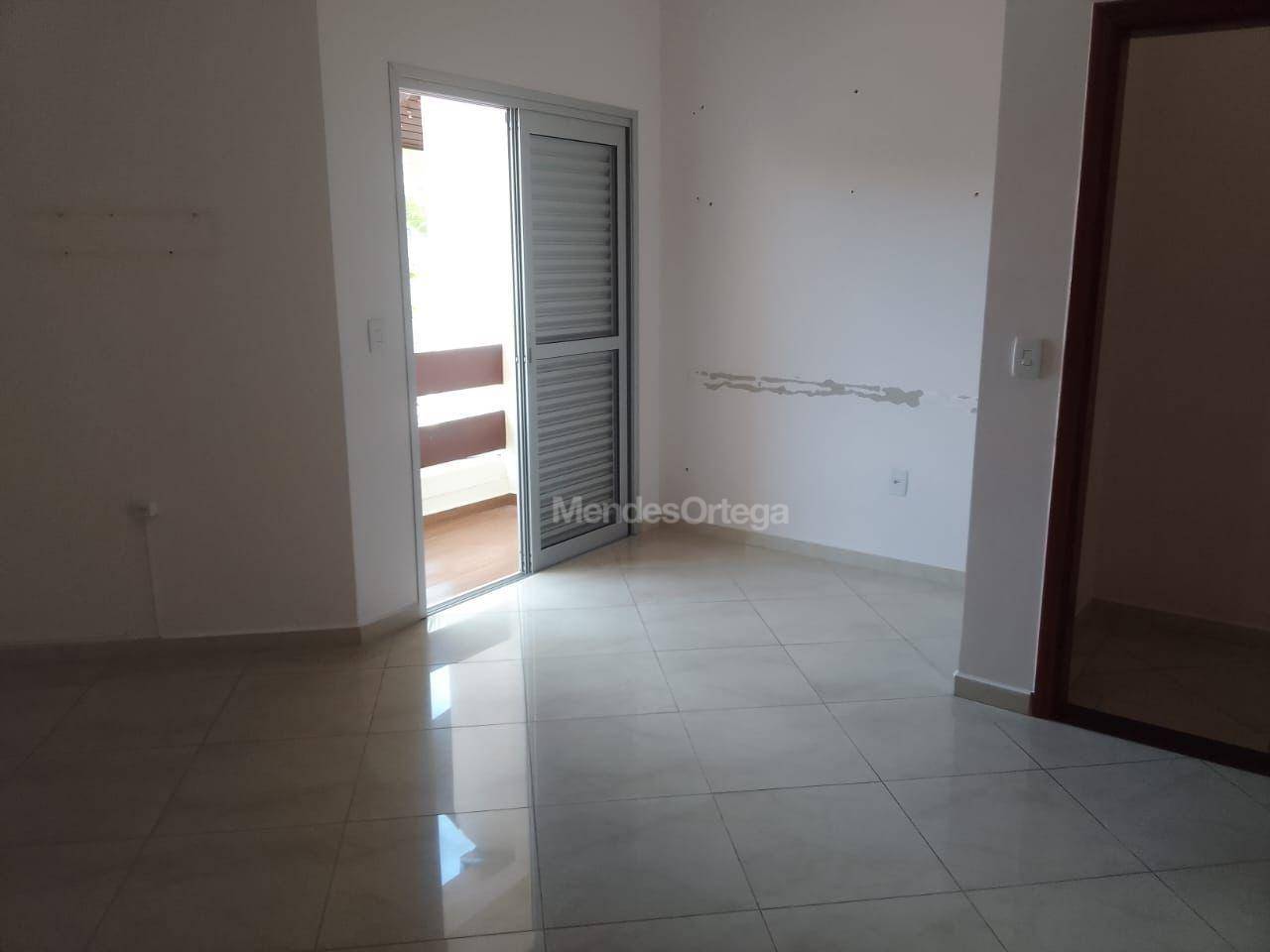 Casa à venda com 3 quartos, 231m² - Foto 9