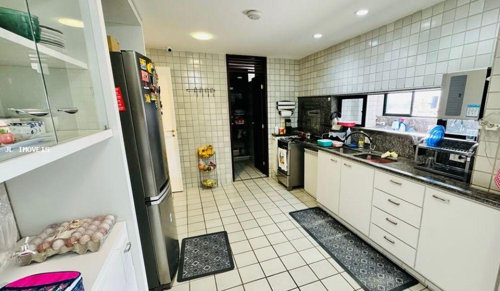 Apartamento à venda com 4 quartos, 300m² - Foto 8