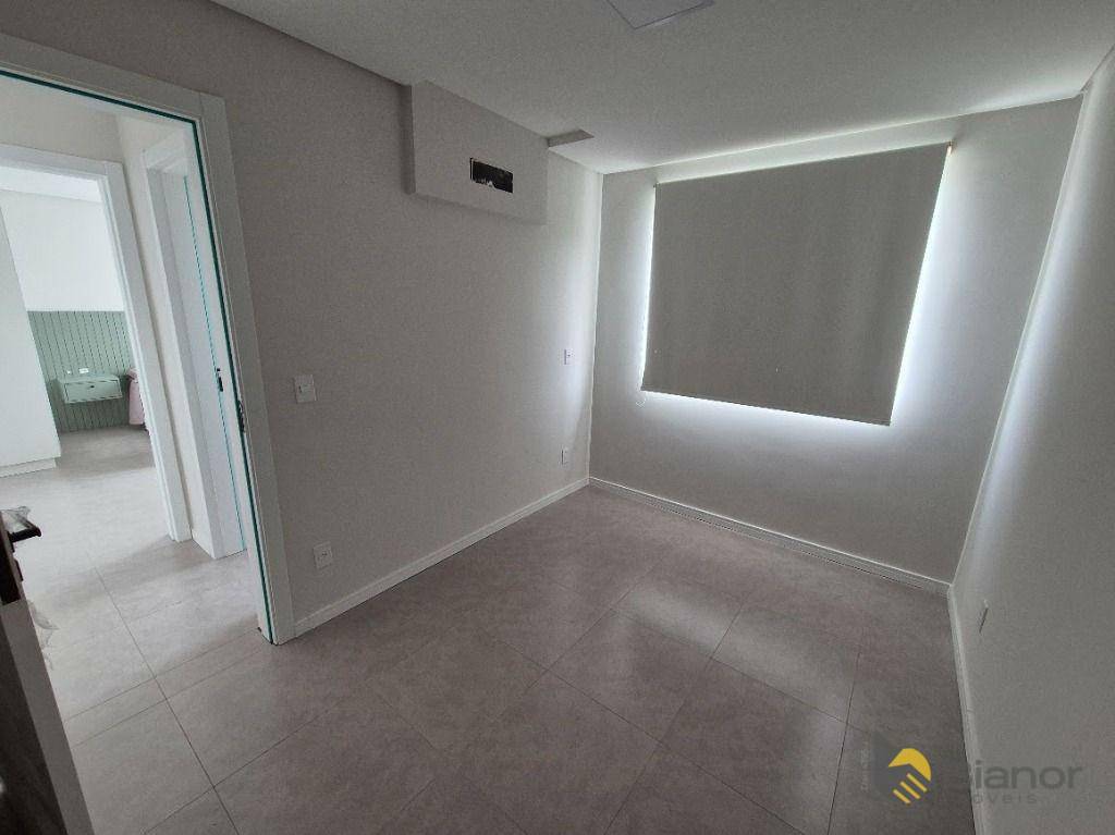 Apartamento à venda com 2 quartos, 64m² - Foto 18