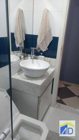 Apartamento à venda com 2 quartos, 60m² - Foto 14