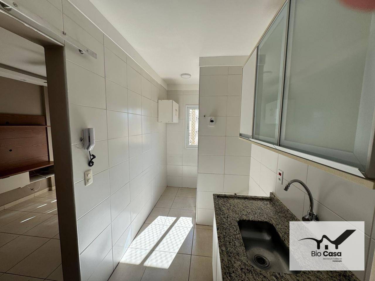 Apartamento à venda com 2 quartos, 66m² - Foto 3