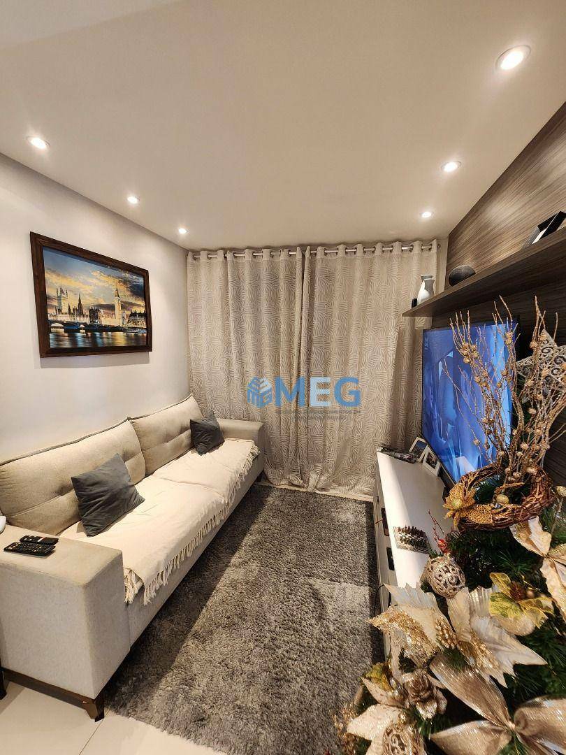 Apartamento à venda com 3 quartos, 67m² - Foto 1