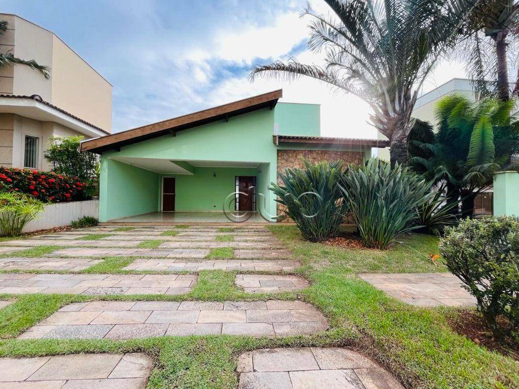 Casa de Condomínio à venda com 3 quartos, 241m² - Foto 1