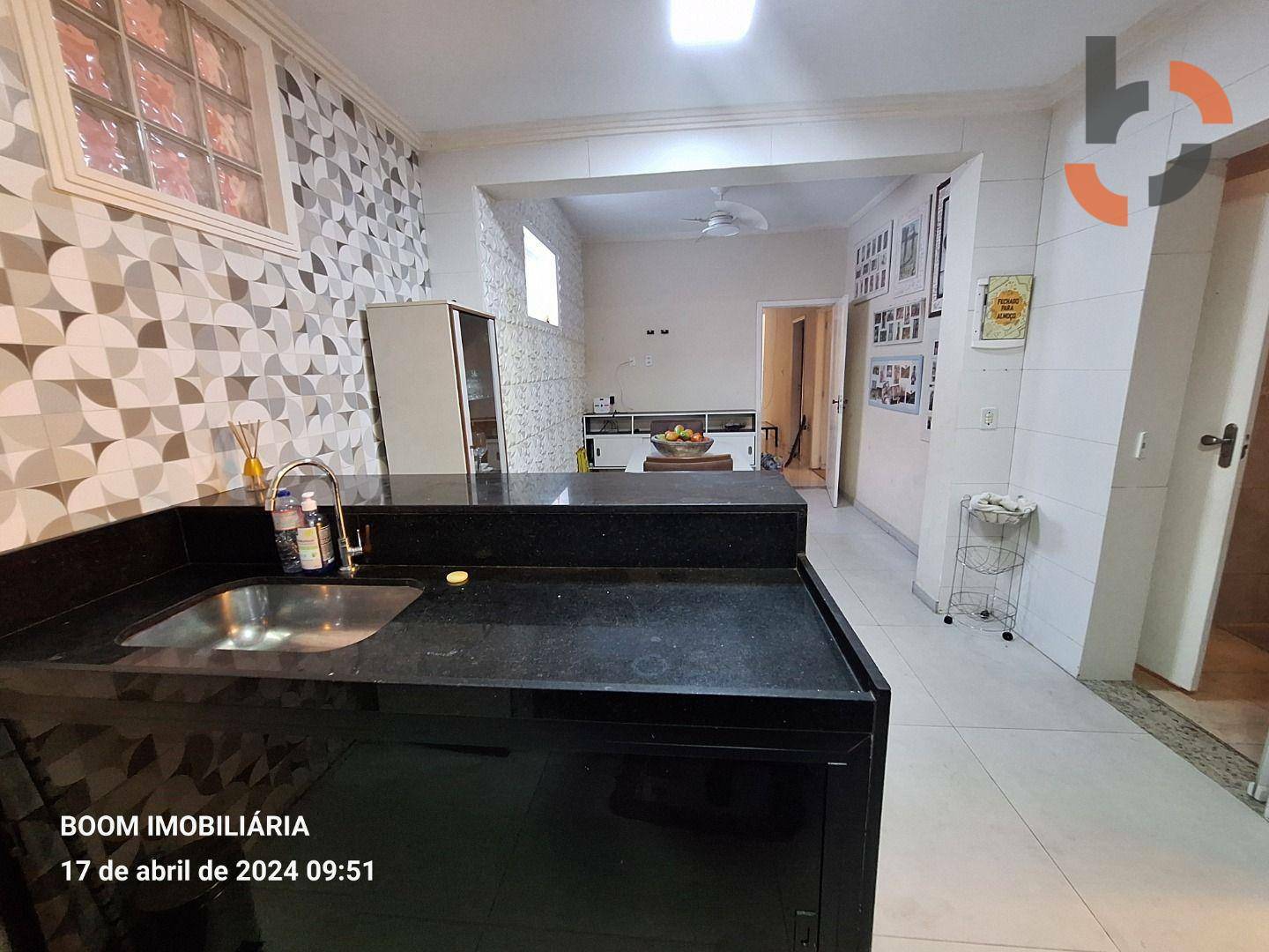 Casa à venda com 3 quartos, 290m² - Foto 11