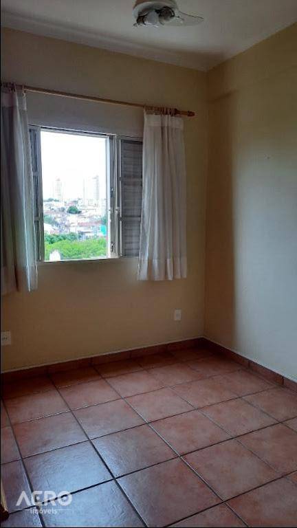 Apartamento à venda com 3 quartos, 97m² - Foto 17