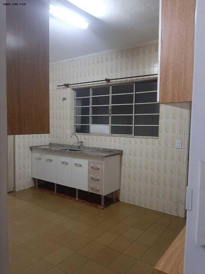 Casa à venda com 3 quartos, 382m² - Foto 17