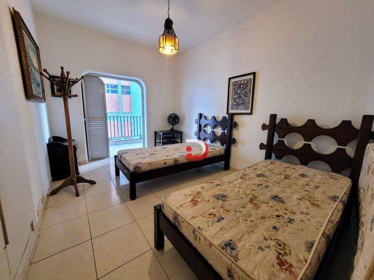 Apartamento para alugar com 3 quartos, 165m² - Foto 11