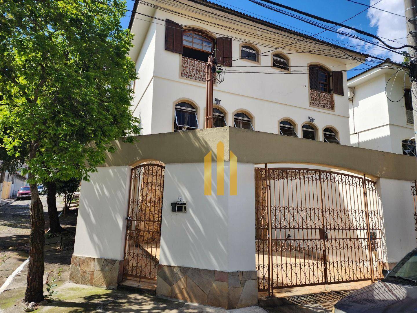 Sobrado à venda e aluguel com 4 quartos, 172m² - Foto 1