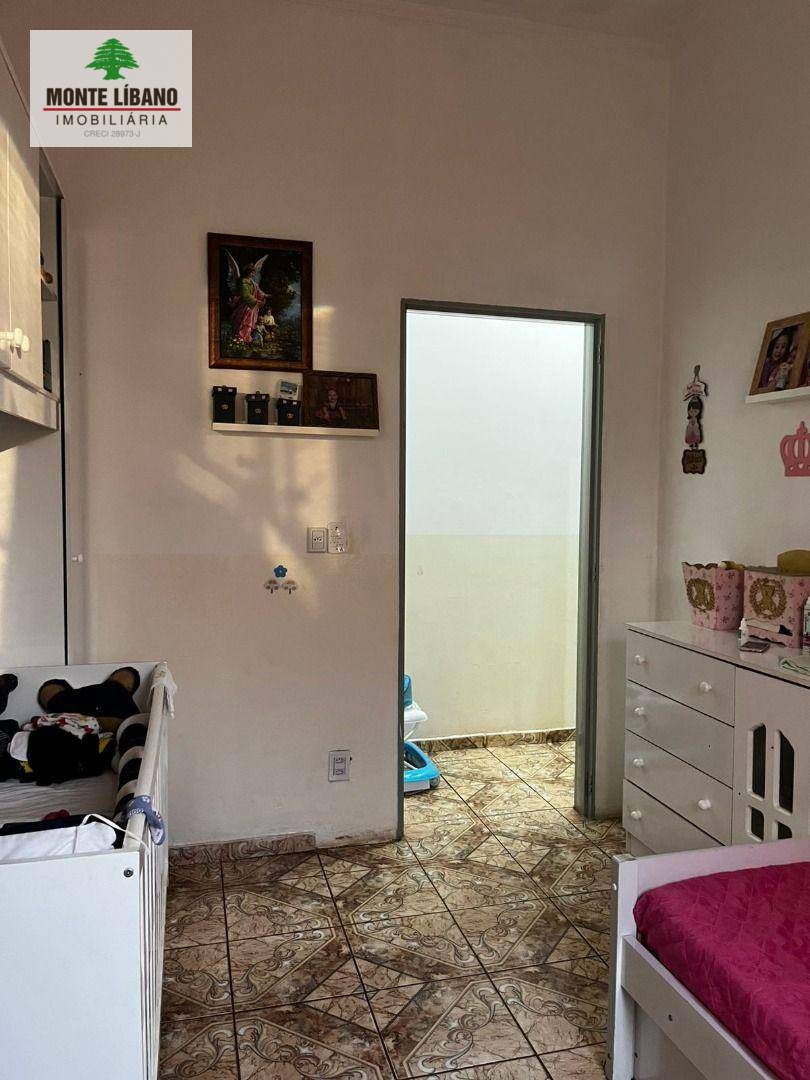 Casa à venda com 2 quartos, 100m² - Foto 12