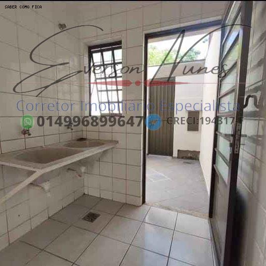 Casa à venda com 3 quartos, 300m² - Foto 8