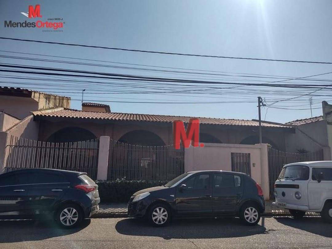 Casa à venda com 2 quartos, 313m² - Foto 2