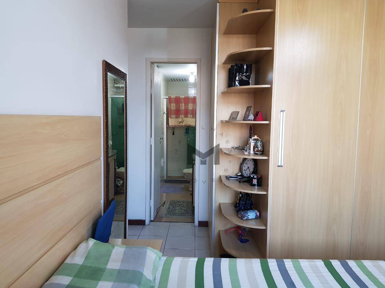 Apartamento à venda com 4 quartos, 190m² - Foto 5