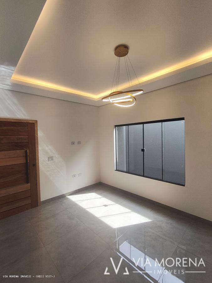 Casa à venda com 3 quartos, 250m² - Foto 5