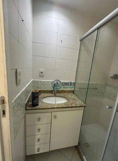 Apartamento à venda com 2 quartos, 70m² - Foto 9