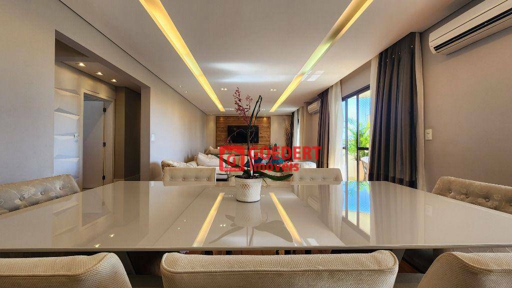 Apartamento para alugar com 3 quartos, 168m² - Foto 2