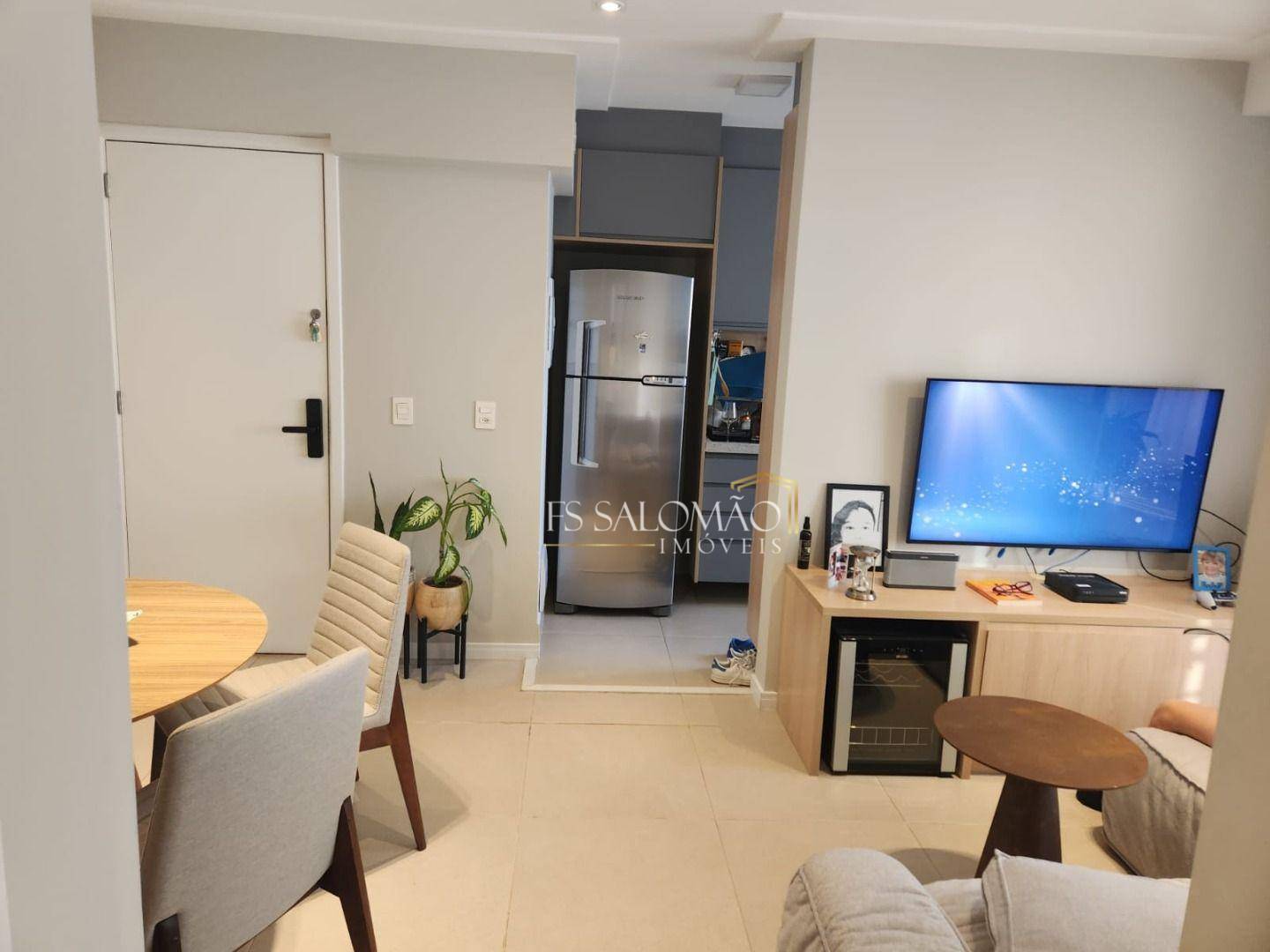 Apartamento à venda com 2 quartos, 61m² - Foto 6