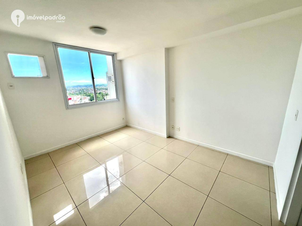Apartamento para alugar com 4 quartos, 106m² - Foto 25