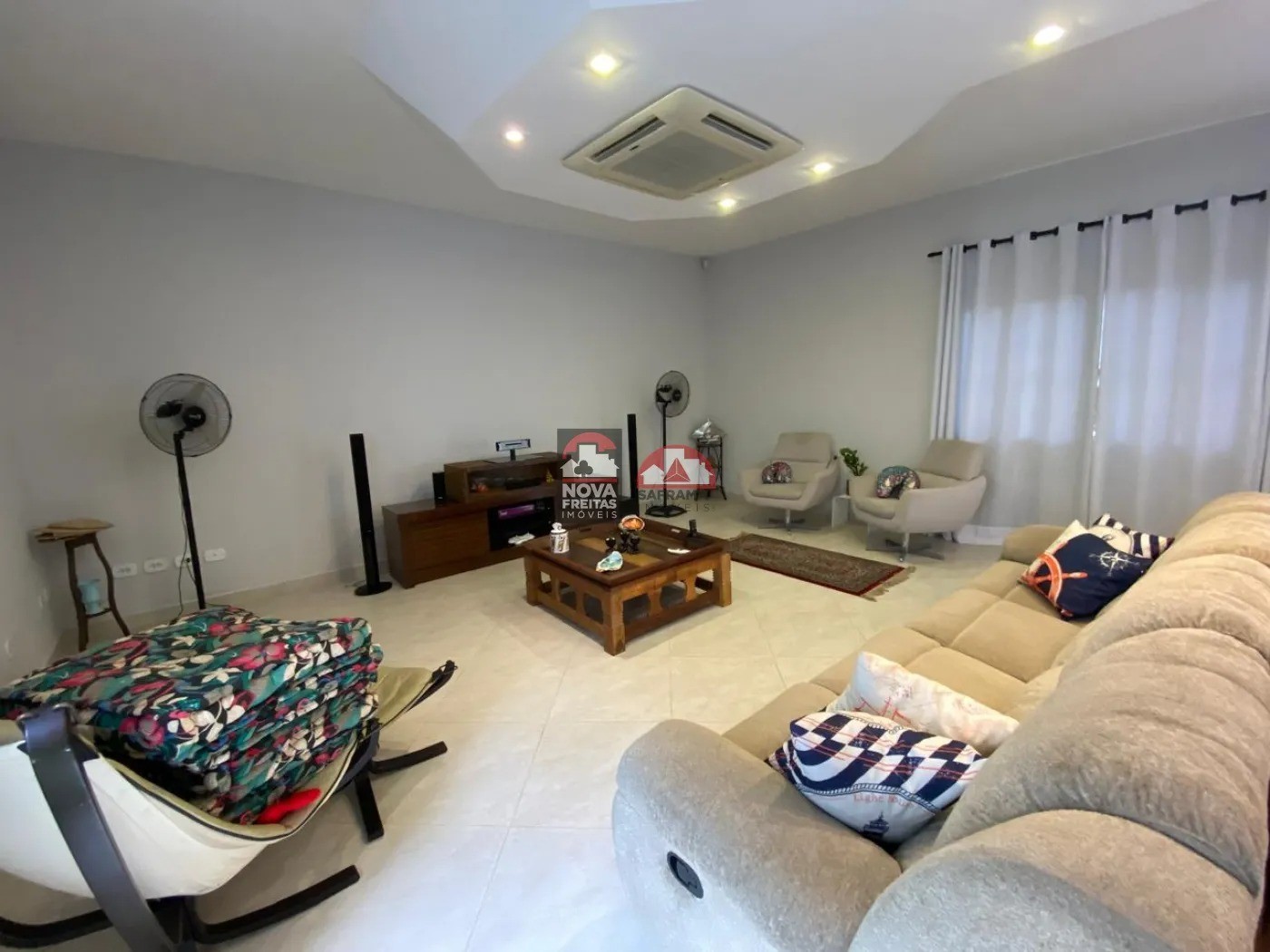 Casa à venda com 4 quartos, 1000m² - Foto 6