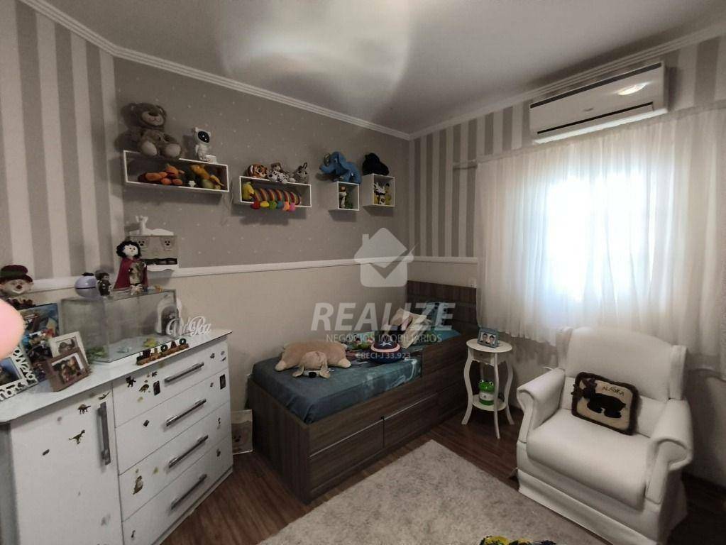 Casa à venda com 3 quartos, 210m² - Foto 9