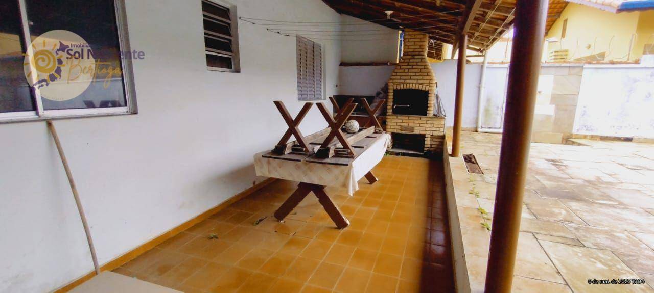 Casa para alugar com 3 quartos, 240m² - Foto 6
