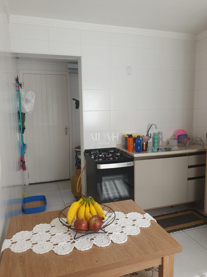 Casa à venda com 2 quartos, 74m² - Foto 8