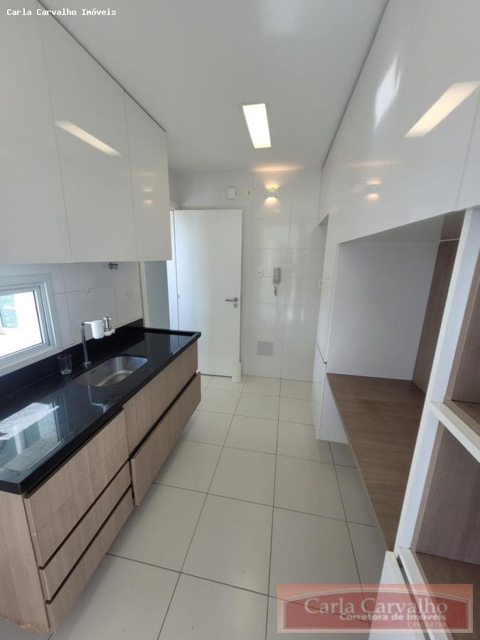 Apartamento à venda com 3 quartos, 155m² - Foto 3