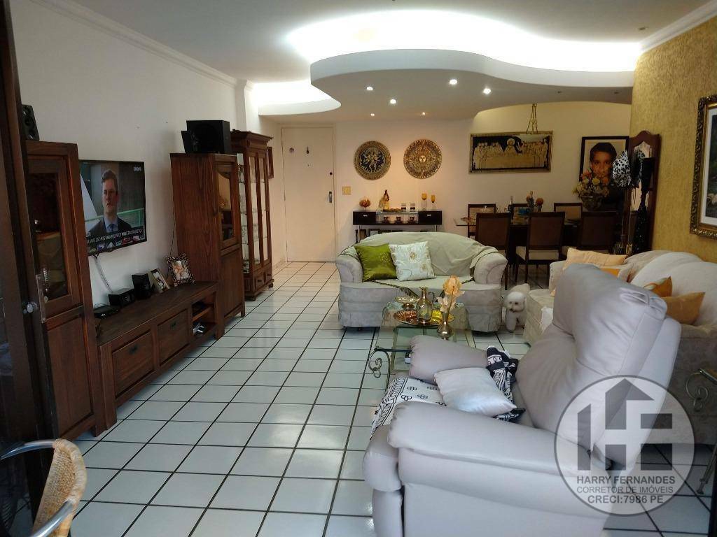 Apartamento à venda com 3 quartos, 157m² - Foto 4