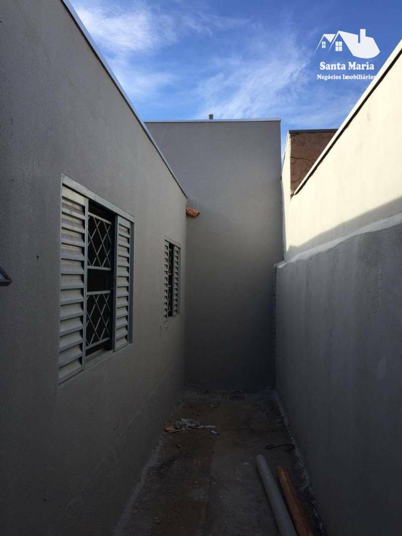 Casa à venda com 3 quartos, 134m² - Foto 3