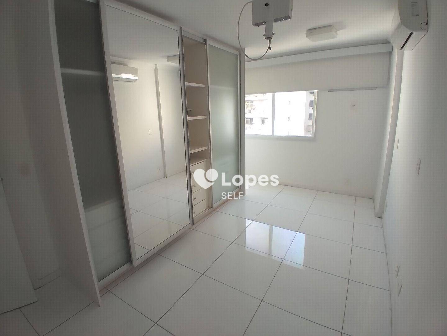 Apartamento à venda com 3 quartos, 130m² - Foto 12