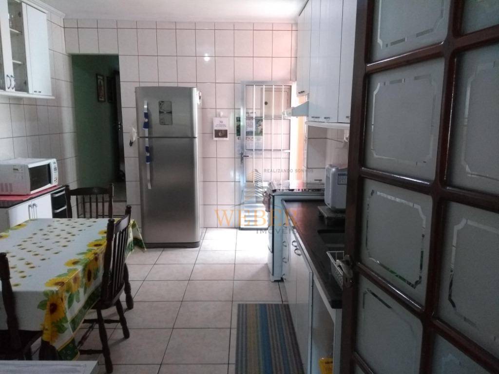 Casa à venda com 3 quartos, 300m² - Foto 22