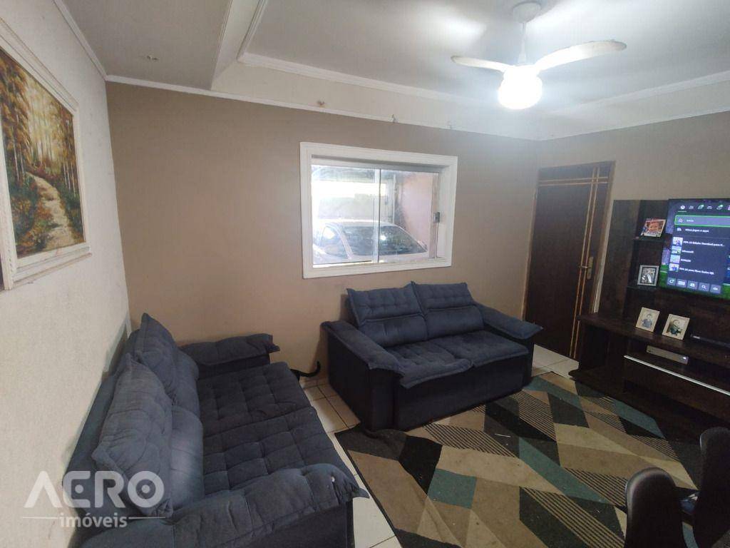 Casa à venda com 2 quartos, 135m² - Foto 13