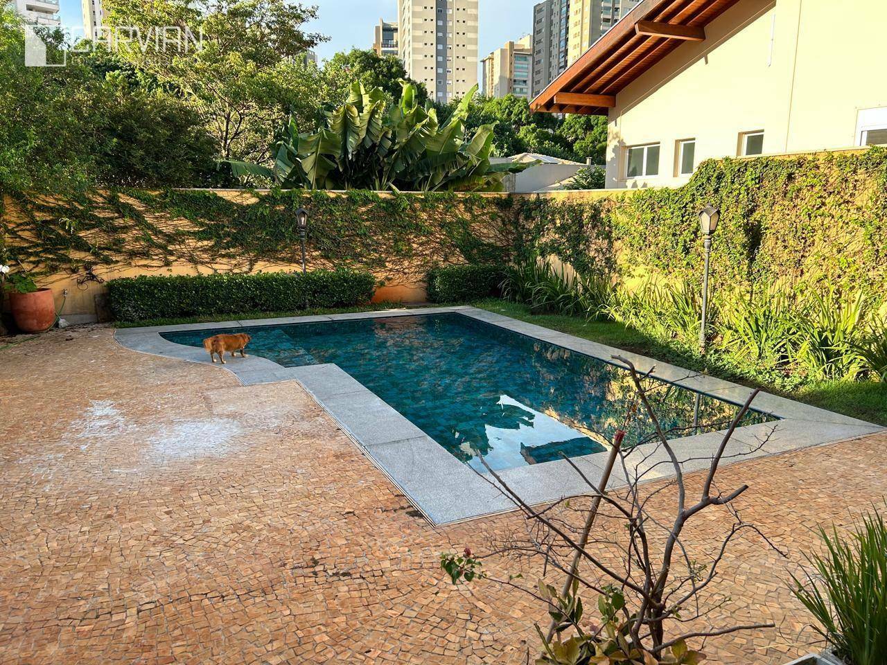 Sobrado à venda com 4 quartos, 434m² - Foto 1