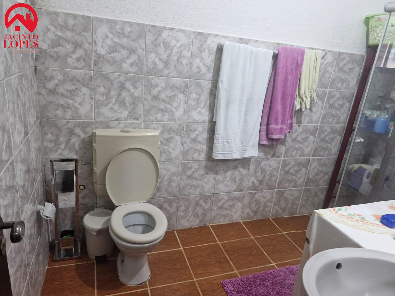 Casa à venda com 3 quartos, 200m² - Foto 26