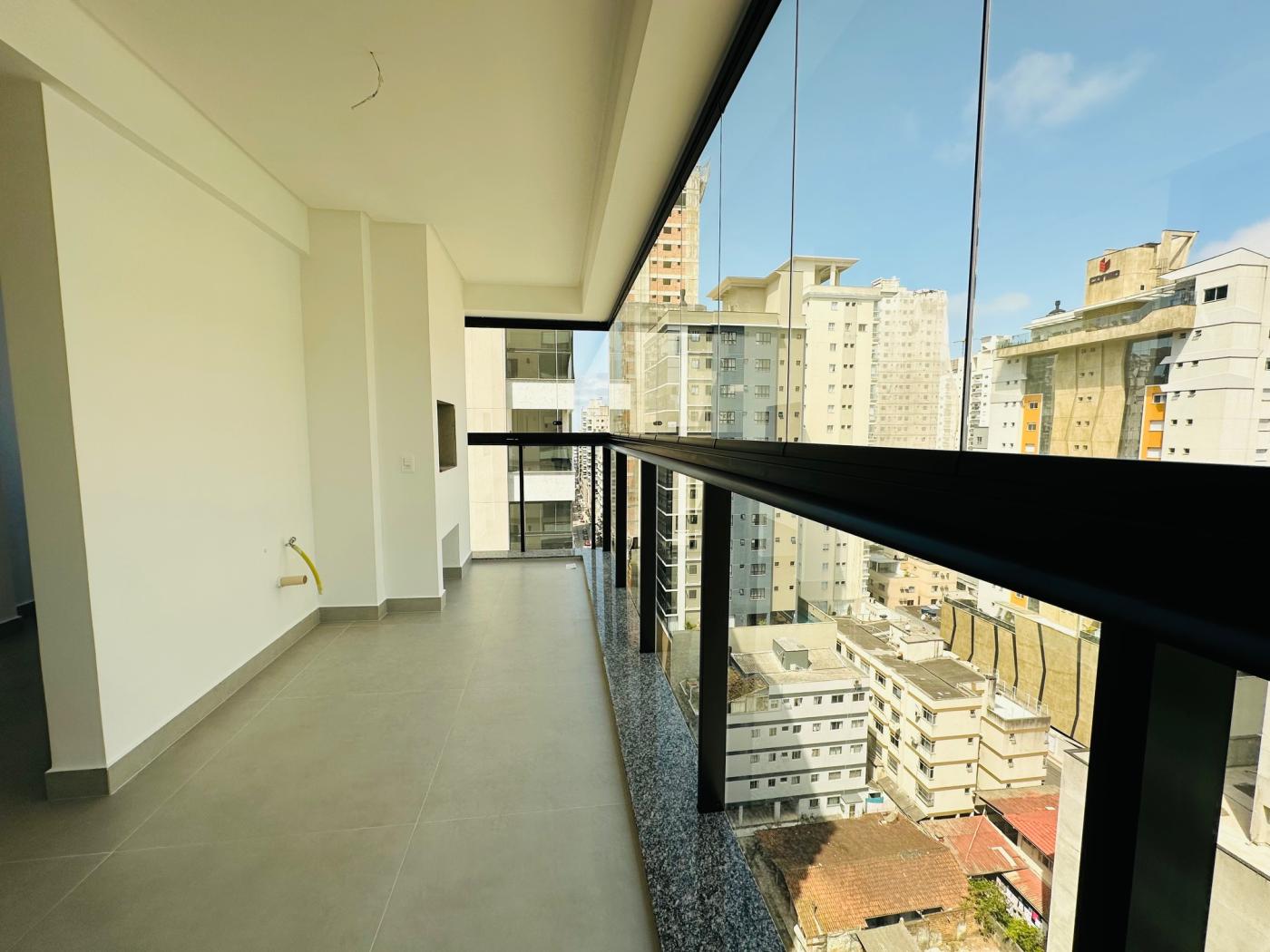 Apartamento à venda com 3 quartos, 110m² - Foto 6