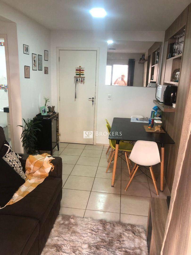 Apartamento à venda com 2 quartos, 52m² - Foto 2